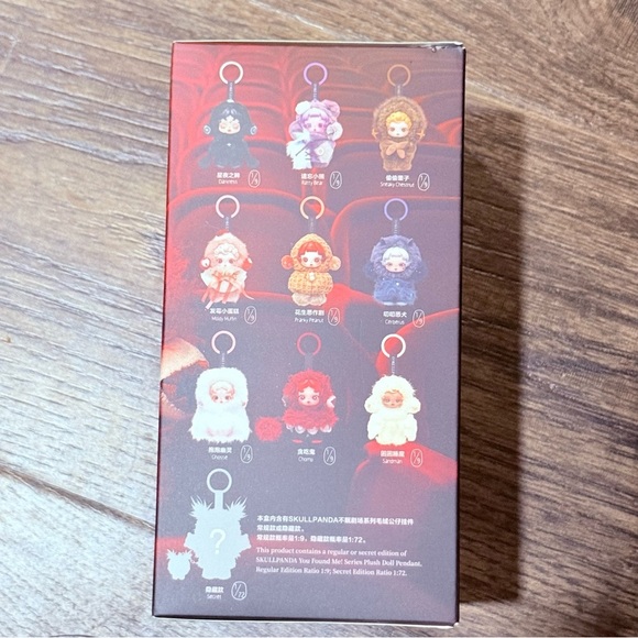 Pop Mart SKULLPANDA You Found Me! Series Ghostie Plush Doll Pendant - Picture 4 of 5